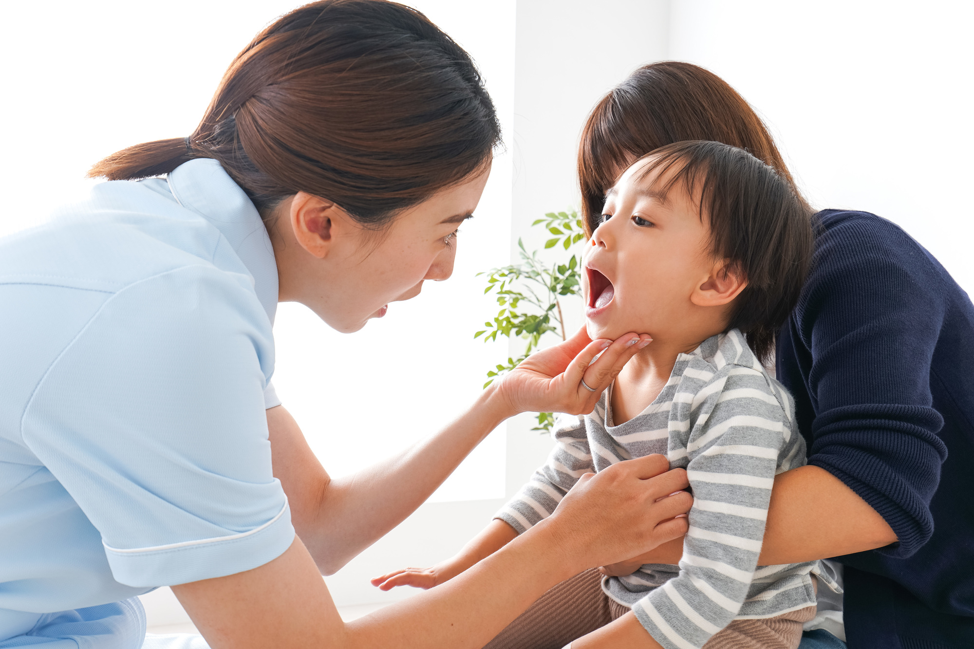 子供のころから歯医者さんへ行く習慣が大切です